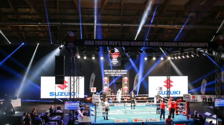 Opis: Na Młodzieżowych Mistrzostwach Świata w boksie, reprezentacja Polski rywalizuje o medale w wielkim