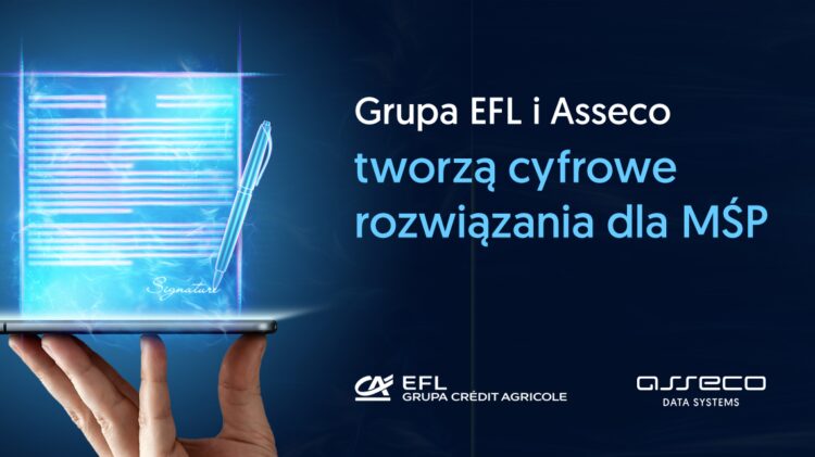 Dłoń trzymająca tablet z napisem Grupa Asseco.